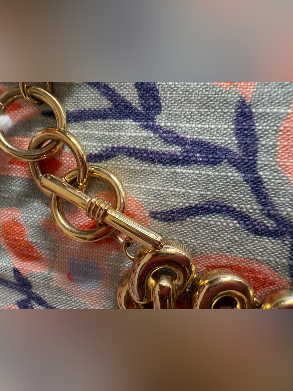 3/$10 Gold Tone Chunky Link Necklace - Picture 2 of 3